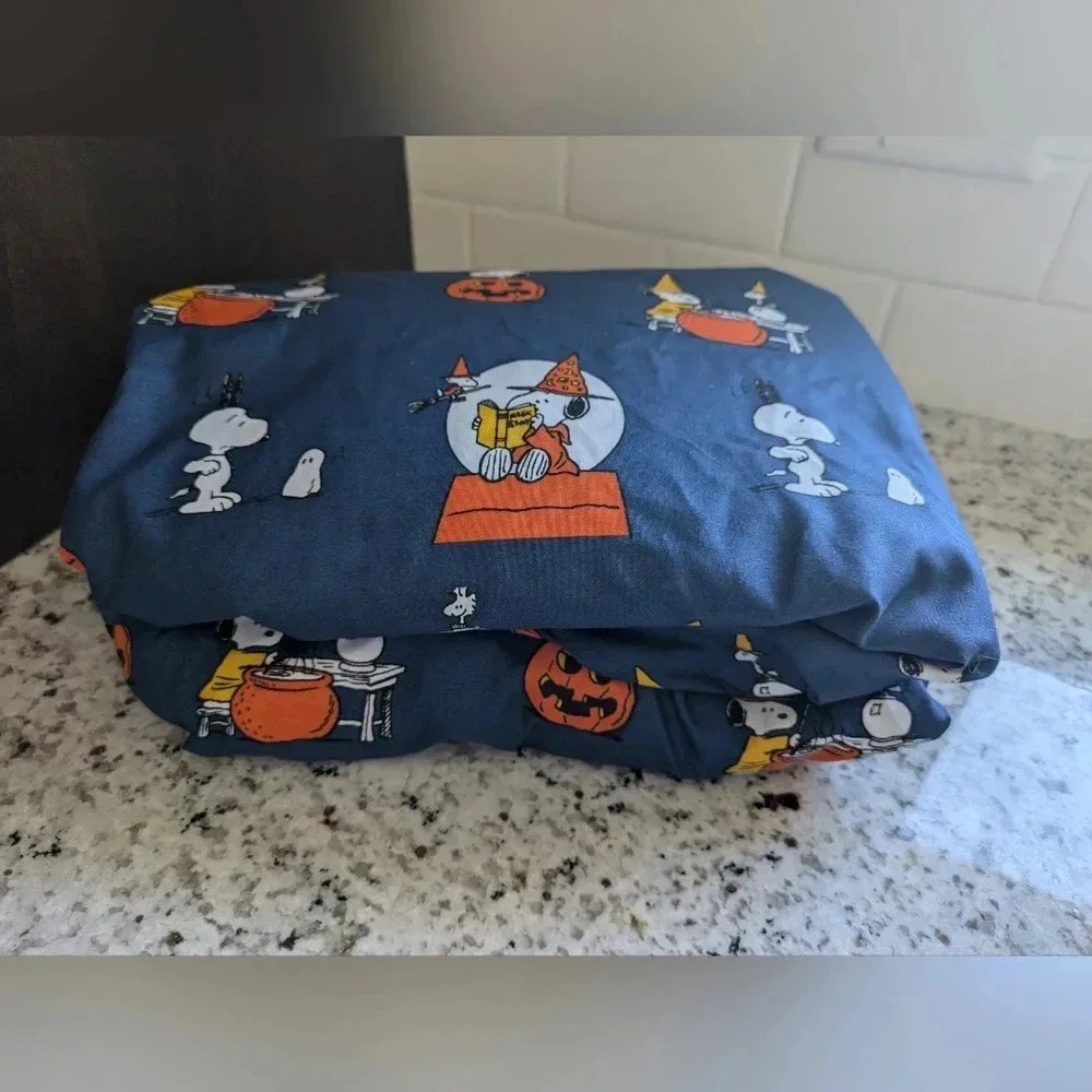 Berkshire Peanuts Branded Flat and Fitted Sheet Navy Halloween‎ Pumpkin Witch